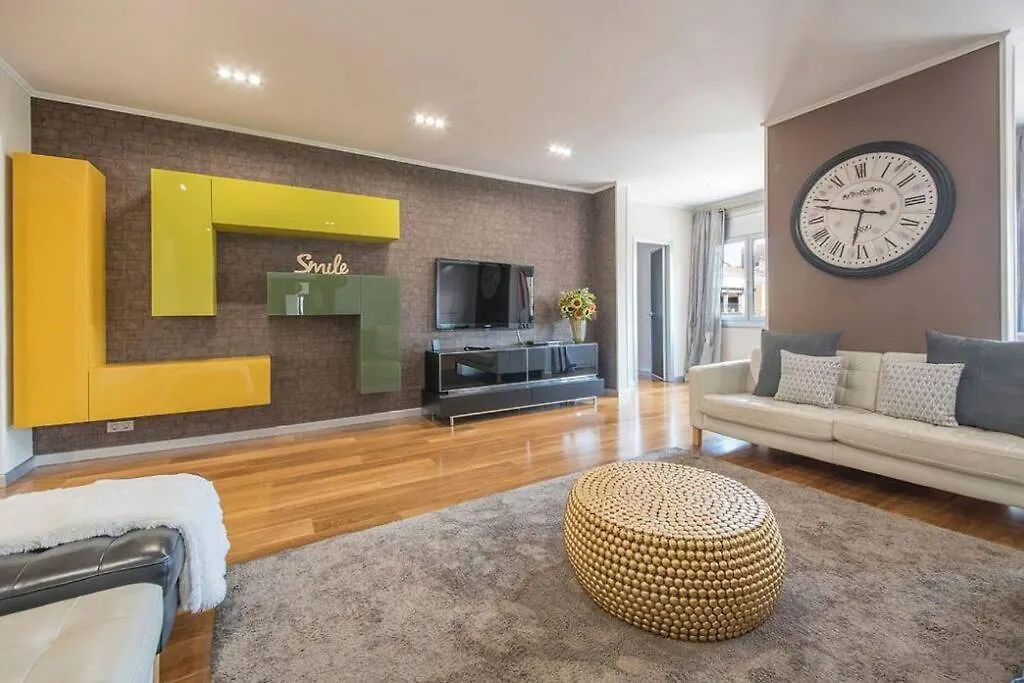 Canela Homes Barcelona Central 0*,  Spain